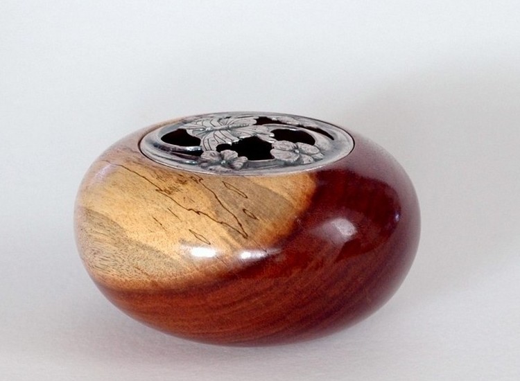 Limoncillo Potpourri Vessel